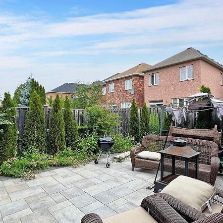 فوغان Stunning 2Br Lower Level Unit المظهر الخارجي الصورة