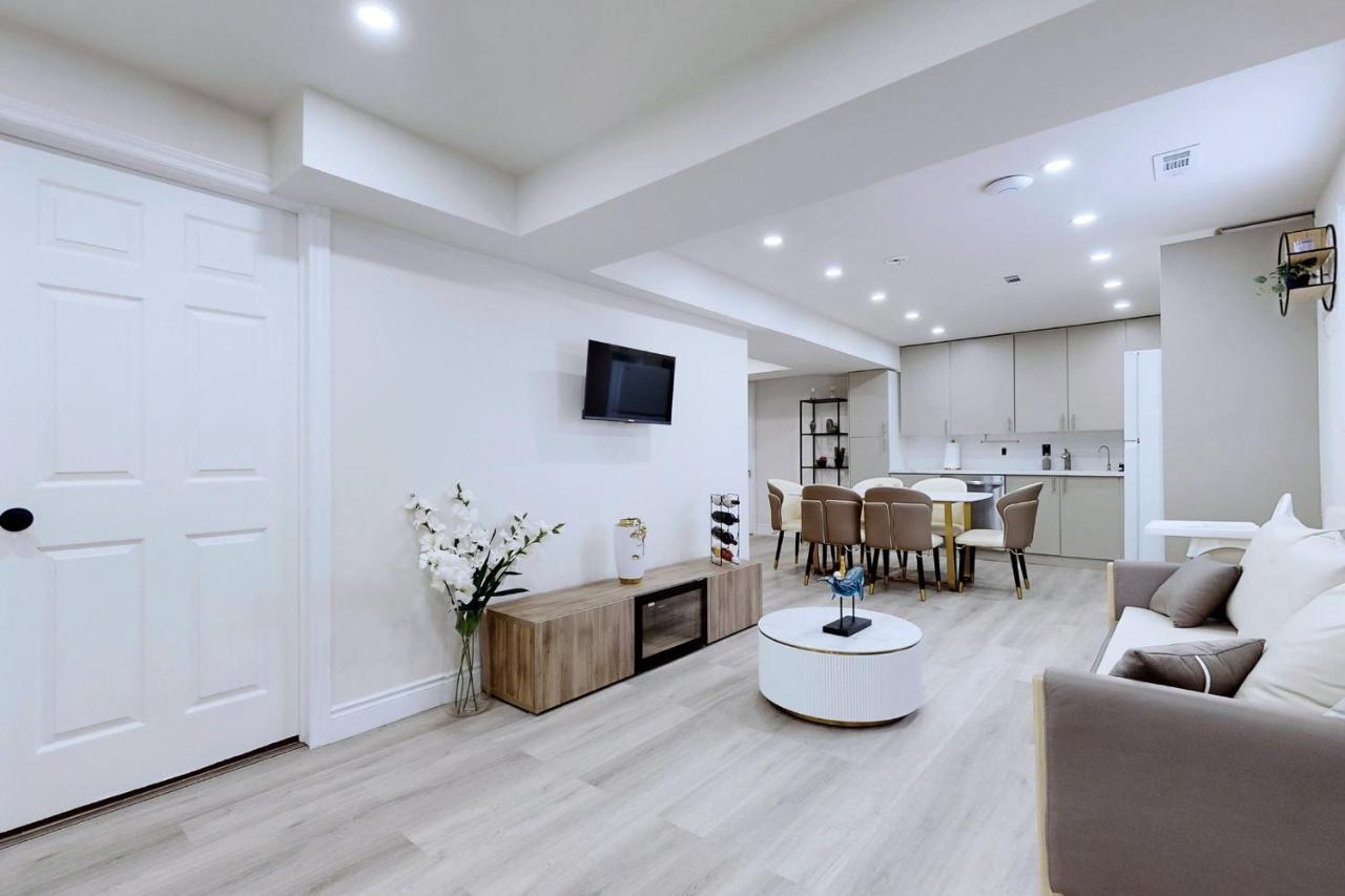 فوغان Stunning 2Br Lower Level Unit المظهر الخارجي الصورة